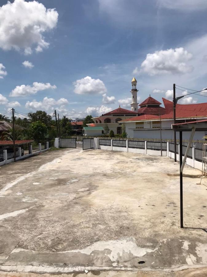 Kenyalang Urban Homestay Kuching Esterno foto