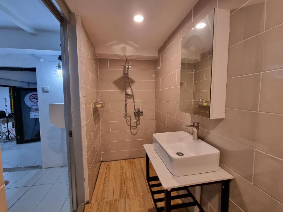 Kenyalang Urban Homestay Kuching Esterno foto